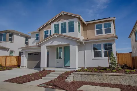 Exterior - 2441 Cinnabar Dr, Fairfield, CA 94533 photo 2 of 13