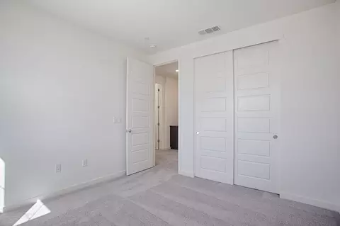 Bedroom - 2441 Cinnabar Dr, Fairfield, CA 94533 photo 10 of 18