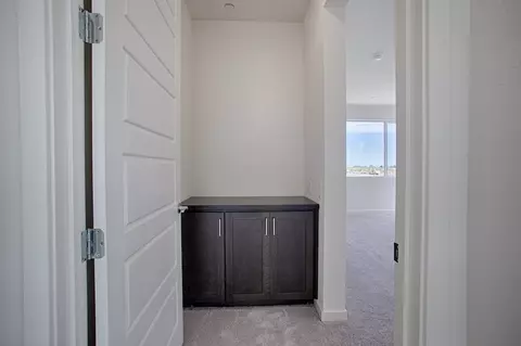 Entry Way - 2441 Cinnabar Dr, Fairfield, CA 94533 photo 7 of 12