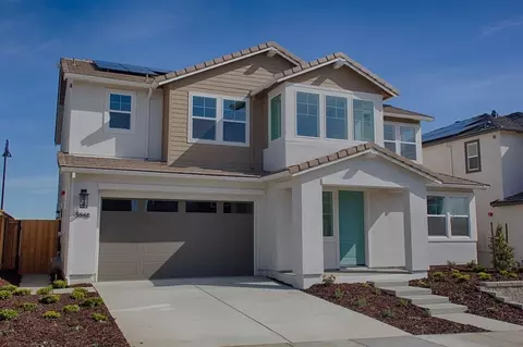Exterior - 2441 Cinnabar Dr, Fairfield, CA 94533 photo 3 of 13