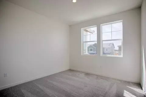 Bedroom - 2441 Cinnabar Dr, Fairfield, CA 94533 photo 9 of 18