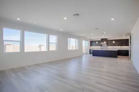 Living - 2441 Cinnabar Dr, Fairfield, CA 94533 photo 3 of 9