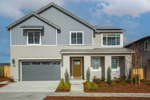 Exterior - 2441 Cinnabar Dr, Fairfield, CA 94533 photo 5 of 13
