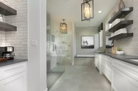 Bath - 2992 Dynasty Dr, Leander, TX 78641 photo 1 of 3