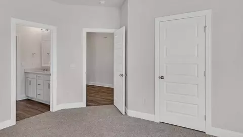 Bedroom - 7045 Regency Ln SE, Gurley, AL 35748 photo 2 of 23