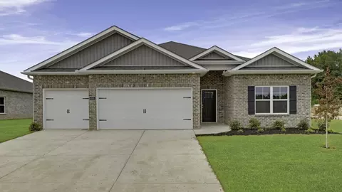 Exterior - 7045 Regency Ln SE, Gurley, AL 35748 photo 7 of 8