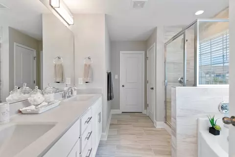 Bath - 1012 Prominence Dr, Durham, NC 27712 photo 2 of 12