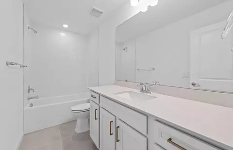 Bath - 7634 Addison Ave, Bradenton, FL 34210 photo 3 of 3