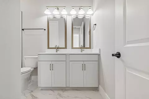 Bath - 7635 Addison Ave, Bradenton, FL 34210 photo 2 of 2
