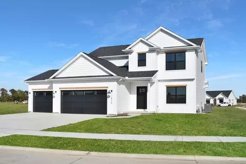 1810 Garner, Mahomet, IL 61853
