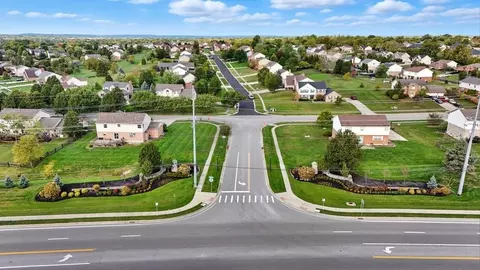 View/Area - 4914 Aspen Dr, Hamilton, OH 45011 photo 3 of 11
