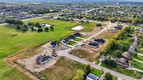 View/Area - 4914 Aspen Dr, Hamilton, OH 45011 photo 8 of 11