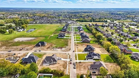 View/Area - 4914 Aspen Dr, Hamilton, OH 45011 photo 7 of 11