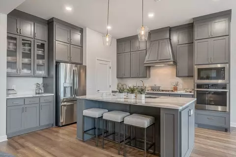 Kitchen - 16140 Tall Grass Dr, Moore, OK 73170 photo 3 of 8