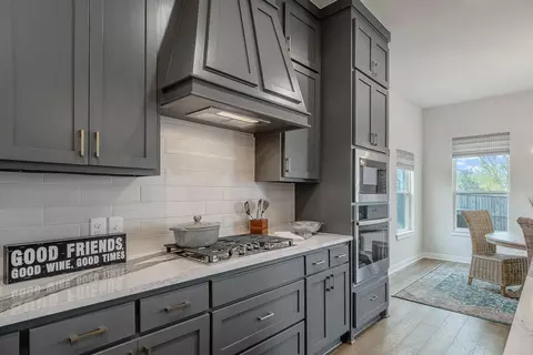 Kitchen - 16140 Tall Grass Dr, Moore, OK 73170 photo 8 of 8