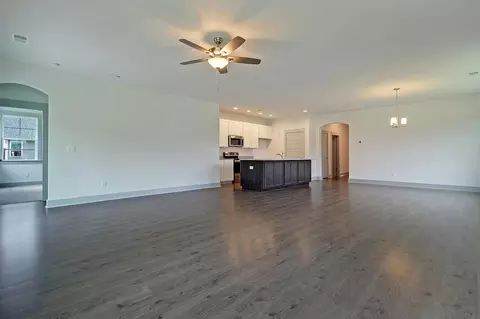 Living - 732 8th Ave N, Myrtle Beach, SC 29588 photo 5 of 6