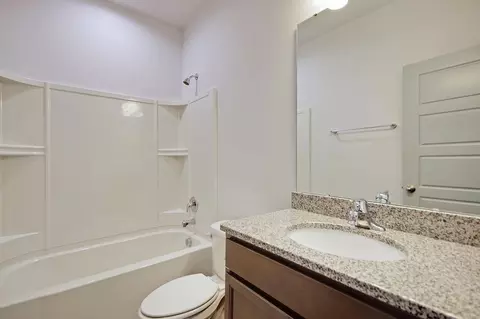 Bath - 732 8th Ave N, Myrtle Beach, SC 29588 photo 2 of 4