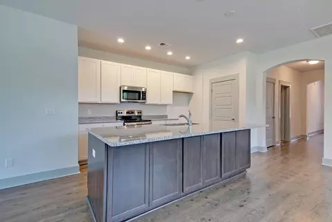 Kitchen - 732 8th Ave N, Myrtle Beach, SC 29588 photo 1 of 6