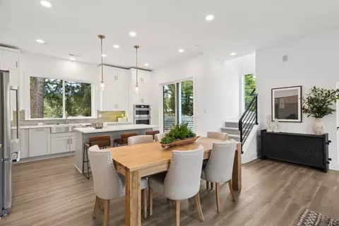 Dining - 18923 99th Pl NE, Bothell, WA 98011 photo 2 of 2