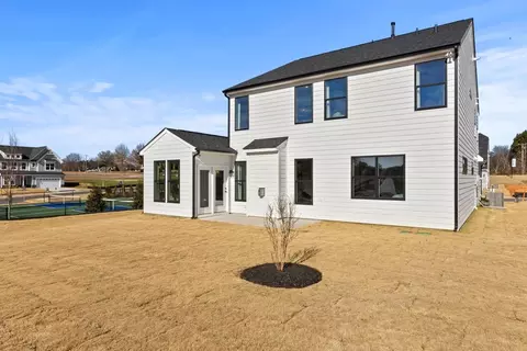 Exterior - 1102 Wharf Hill Dr, Smithfield, VA 23430 photo 7 of 15