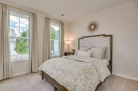 Bedroom - 3820 Alligator Rd, Florence, SC 29501 photo 10 of 16