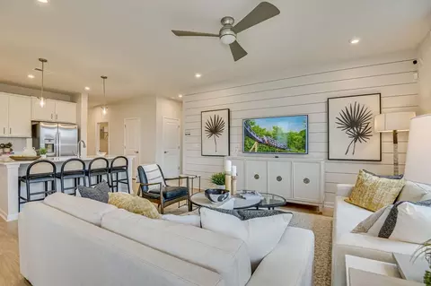 Living - 3820 Alligator Rd, Florence, SC 29501 photo 1 of 6