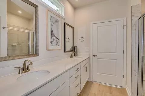 Bath - 3820 Alligator Rd, Florence, SC 29501 photo 1 of 7