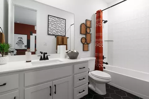 Bath - 1816 Willow Bean Dr, Georgetown, TX 78628 photo 6 of 8