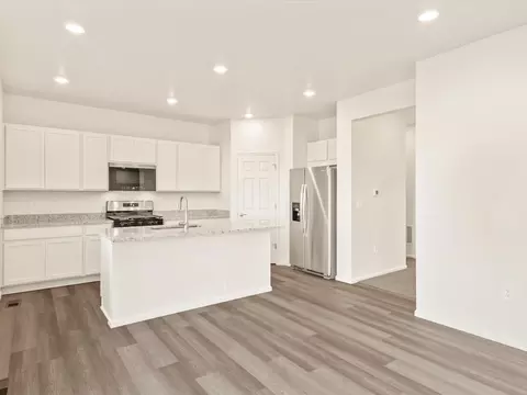 6691 Roundtail Way, Colorado Springs, CO 80925