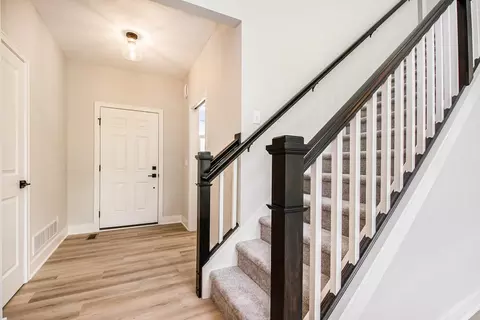 Entry Way - 10883 Verdant Dr, Allendale, MI 49401 photo 2 of 3