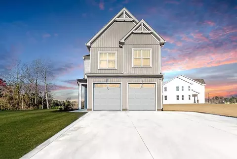 Exterior - 502 Midsummer St, Aberdeen, NC 28315 photo 6 of 9