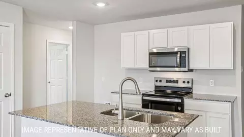 Kitchen - 2006 Alameda St, Temple, TX 76501 photo 2 of 5