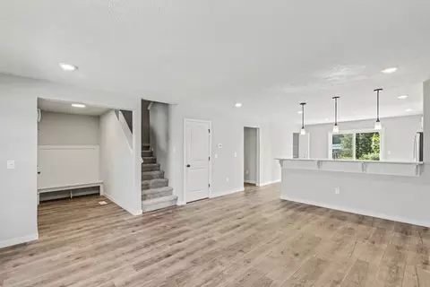 Living - 13875 Kaleidoscope Dr, Dewitt, MI 48820 photo 2 of 6