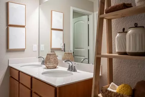 Bath - 85 Hematite Ln, Jarrell, TX 76537 photo 1 of 3
