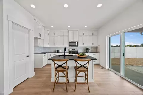 Kitchen - 649 Will Ln, Kimberly, ID 83341 photo 2 of 5