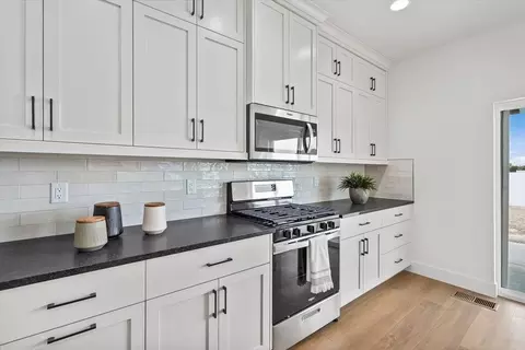 Kitchen - 649 Will Ln, Kimberly, ID 83341 photo 3 of 5