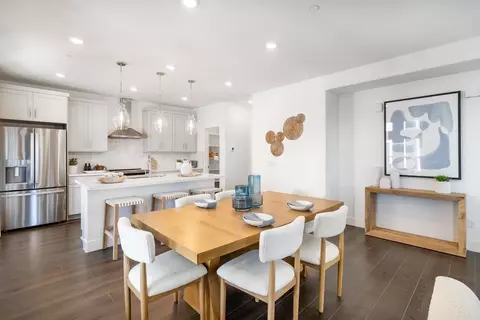 Dining - 2112 Latham St, Mountain View, CA 94040 photo 3 of 4