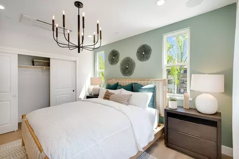 Bedroom - 2112 Latham St, Mountain View, CA 94040 photo 21 of 33