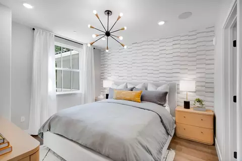 Bedroom - 2112 Latham St, Mountain View, CA 94040 photo 28 of 33