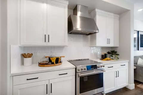 Kitchen - 2112 Latham St, Mountain View, CA 94040 photo 23 of 26