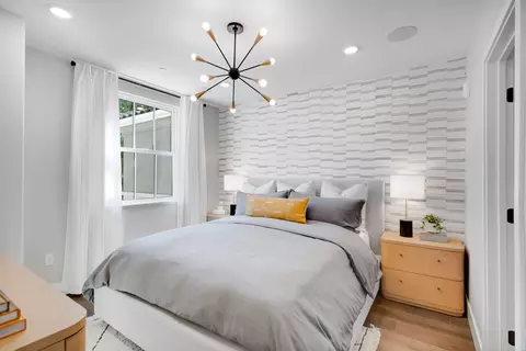 Bedroom - 2112 Latham St, Mountain View, CA 94040 photo 1 of 33