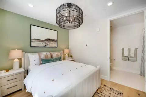 Bedroom - 2112 Latham St, Mountain View, CA 94040 photo 18 of 33