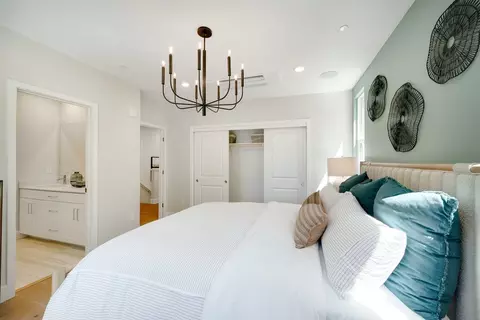 Bedroom - 2112 Latham St, Mountain View, CA 94040 photo 22 of 33