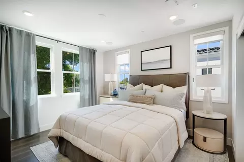 Bedroom - 2112 Latham St, Mountain View, CA 94040 photo 7 of 33