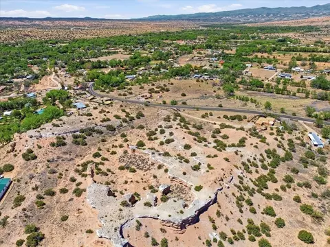 5 Camino Salvarse, Santa Fe, NM 87506