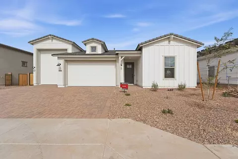 4744 E Serviceberry Ln, San Tan Valley, AZ 85140