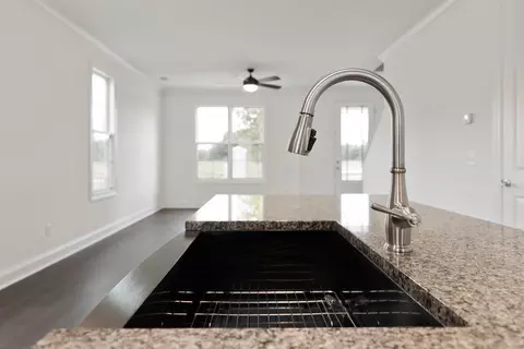 Kitchen - 370 Kempton Ln, Dalton, GA 30721 photo 2 of 6