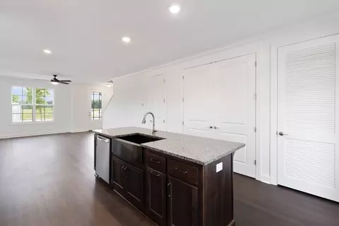 Kitchen - 370 Kempton Ln, Dalton, GA 30721 photo 6 of 6