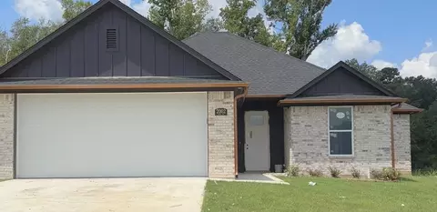 2002 Gavin Dr, Whitehouse, TX 75791