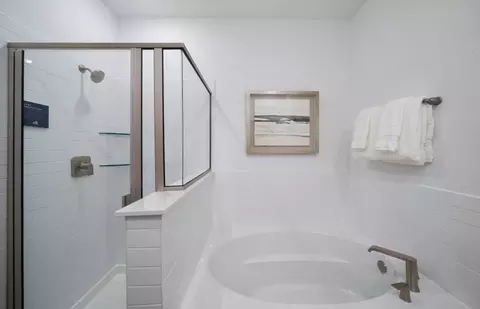 Bath - 932 Cherrystone Loop, Buda, TX 78610 photo 1 of 3